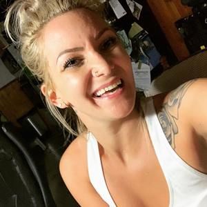 Meet your Posher, Marcia